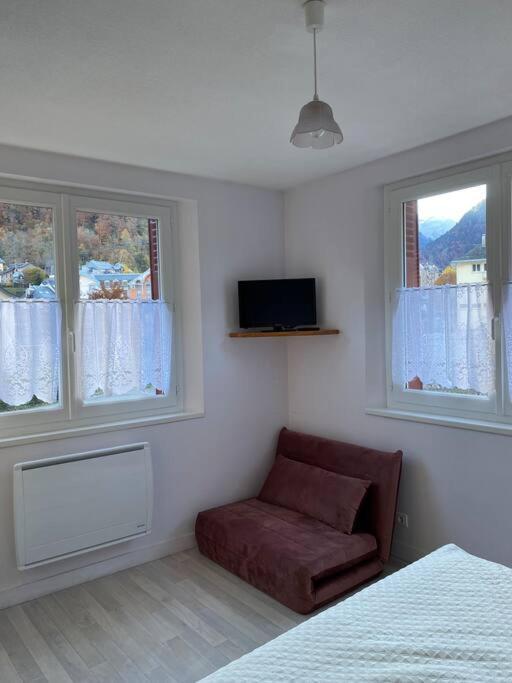 Appartement Au Centre Ville. Cauterets Eksteriør bilde